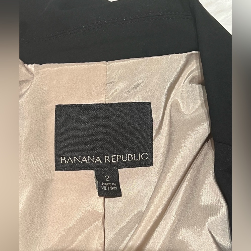 Banana Republic Black Blazer - Picture 3 of 14
